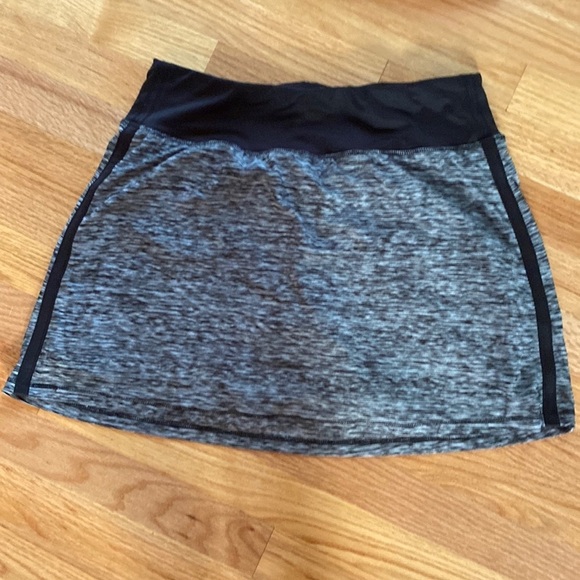 RBX‎ Gray Heathered Athletic Skort Tennis Skirt Gray Black Spacedye Pickleball - Picture 1 of 5
